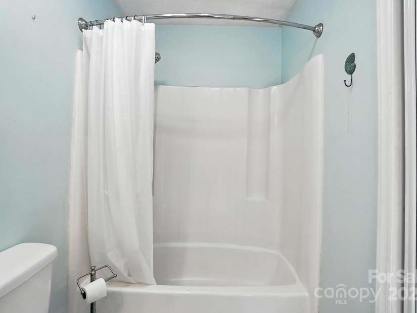 1235 Stony Point Road, Kings Mountain, NC 28086.  MLS# CAR4278142, YatesRealty ID 27173. 