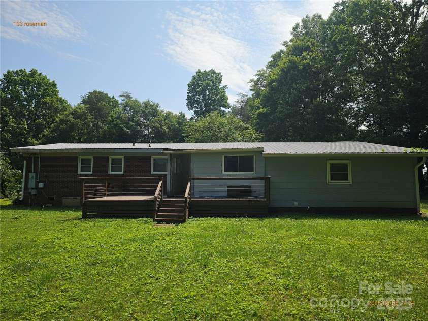 103 Roseman Lane, Statesville, NC 28625.  MLS# CAR4276753, YatesRealty ID 27176. 