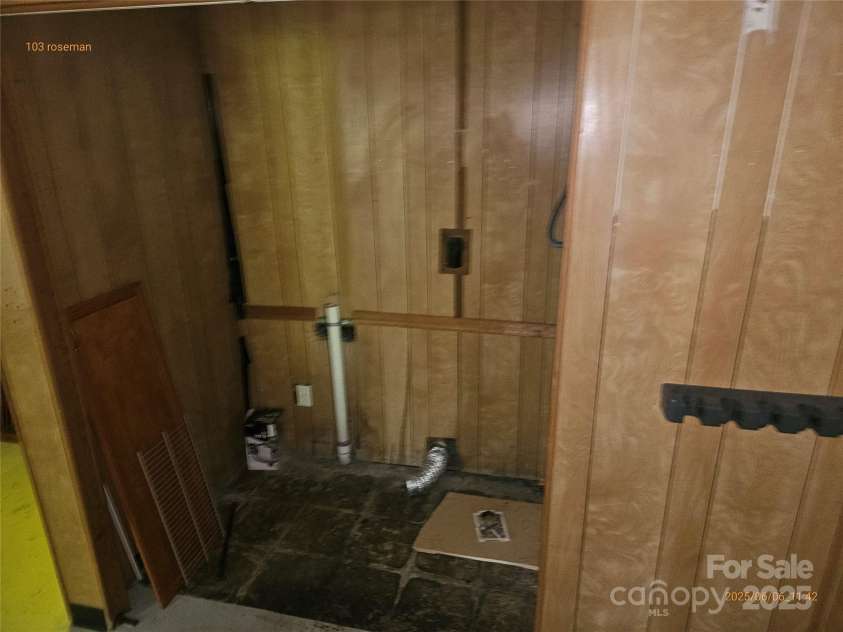 103 Roseman Lane, Statesville, NC 28625.  MLS# CAR4276753, YatesRealty ID 27176. 