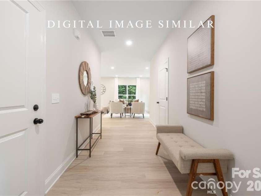 6633 Terry Lane, Charlotte, NC 28215.  MLS# CAR4381657, YatesRealty ID 27178. 