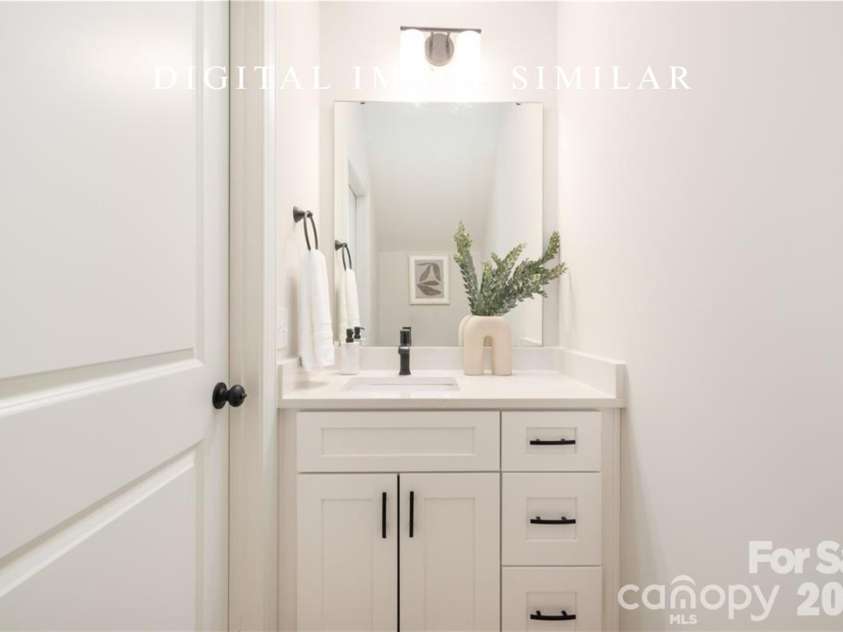 6633 Terry Lane, Charlotte, NC 28215.  MLS# CAR4381657, YatesRealty ID 27178. 