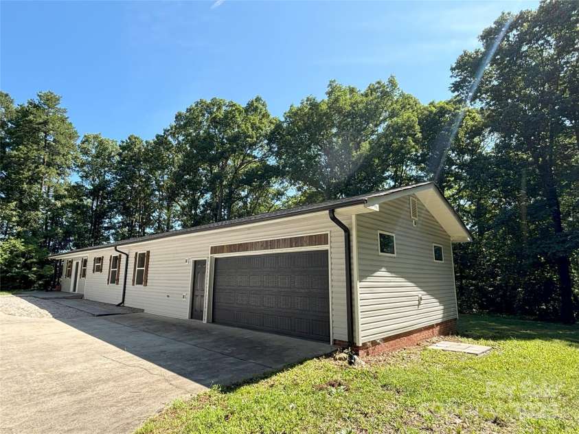 5335 Nc 152 Highway, China Grove, NC 28023.  MLS# CAR4280832, YatesRealty ID 27179. 