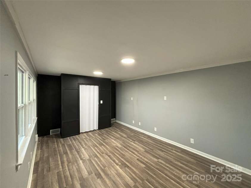 5335 Nc 152 Highway, China Grove, NC 28023.  MLS# CAR4280832, YatesRealty ID 27179. 