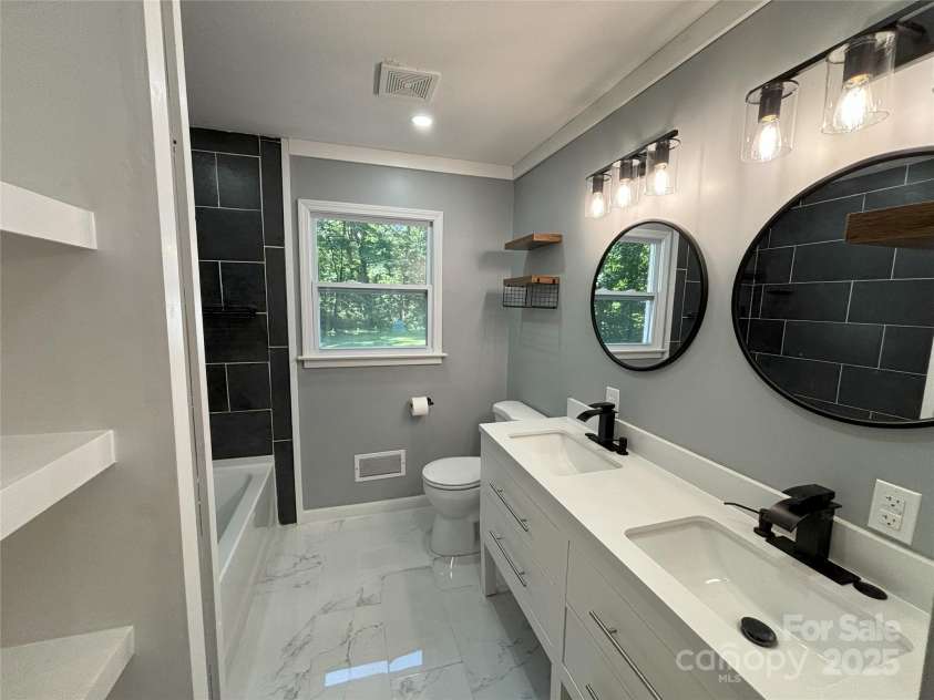 5335 Nc 152 Highway, China Grove, NC 28023.  MLS# CAR4280832, YatesRealty ID 27179. 