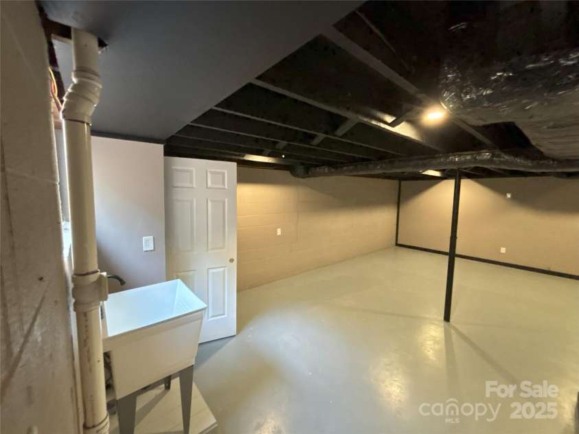 5335 Nc 152 Highway, China Grove, NC 28023.  MLS# CAR4280832, YatesRealty ID 27179. 