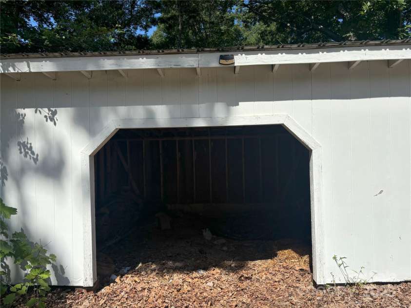 5335 Nc 152 Highway, China Grove, NC 28023.  MLS# CAR4280832, YatesRealty ID 27179. 