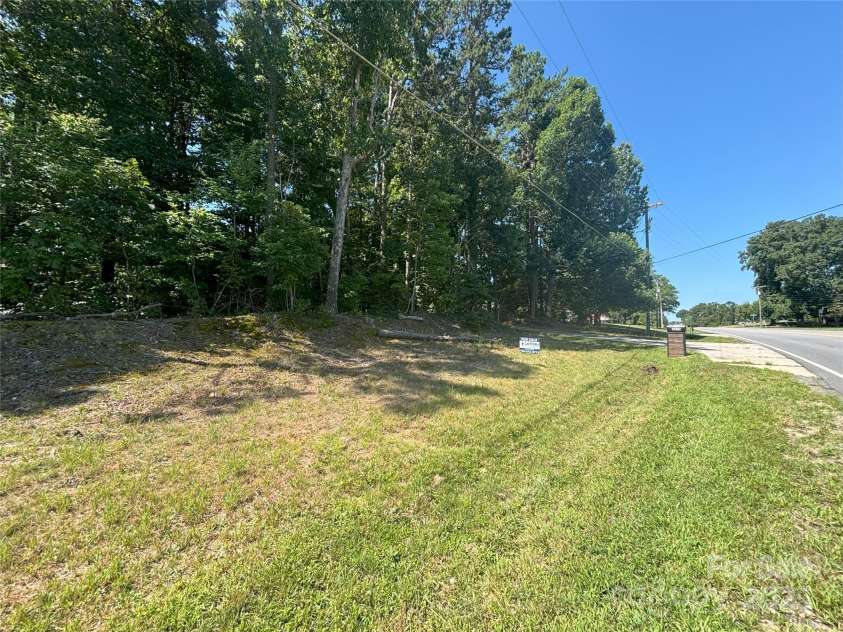 5335 Nc 152 Highway, China Grove, NC 28023.  MLS# CAR4280832, YatesRealty ID 27179. 