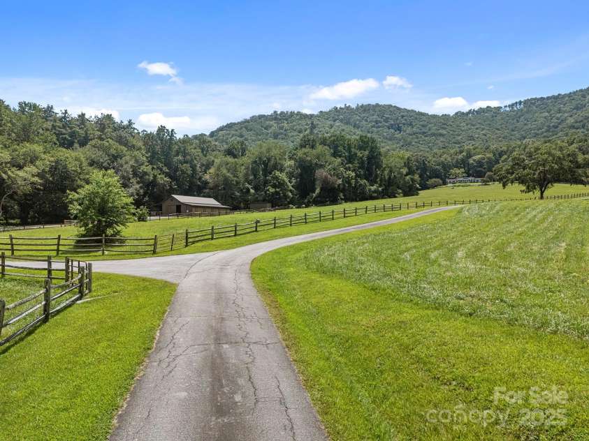 193 Duncan Creek Road, Fletcher, NC 28732.  MLS# CAR4292957, YatesRealty ID 2718. 