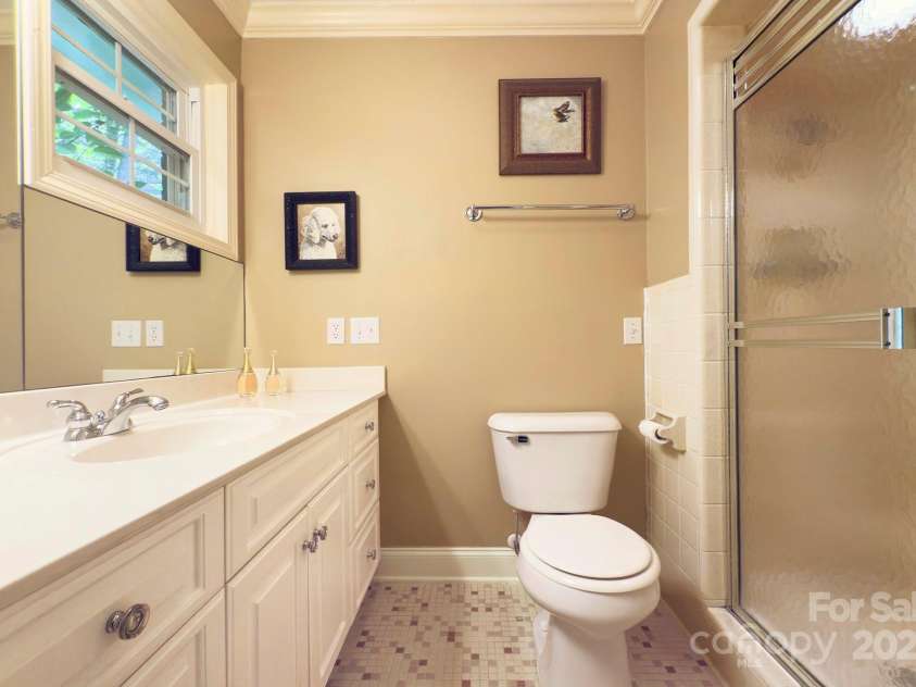 193 Duncan Creek Road, Fletcher, NC 28732.  MLS# CAR4292957, YatesRealty ID 2718. 