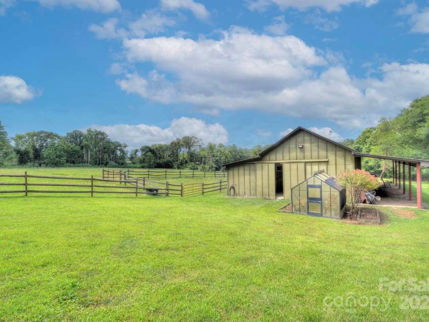 193 Duncan Creek Road, Fletcher, NC 28732.  MLS# CAR4292957, YatesRealty ID 2718. 