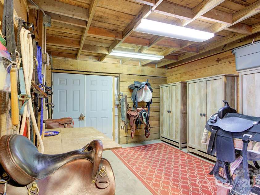 193 Duncan Creek Road, Fletcher, NC 28732.  MLS# CAR4292957, YatesRealty ID 2718. 