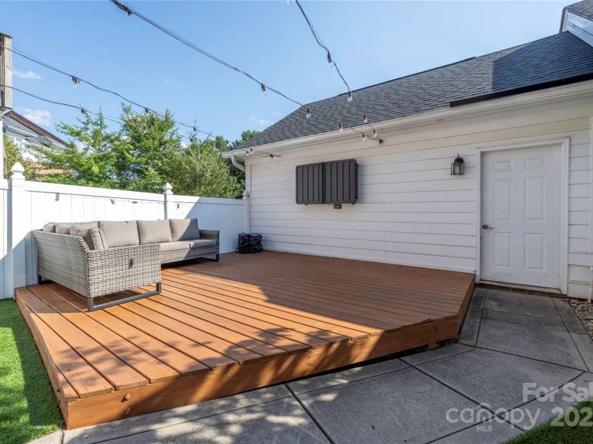 13831 Cinnabar Place, Huntersville, NC 28078.  MLS# CAR4275559, YatesRealty ID 27181. 