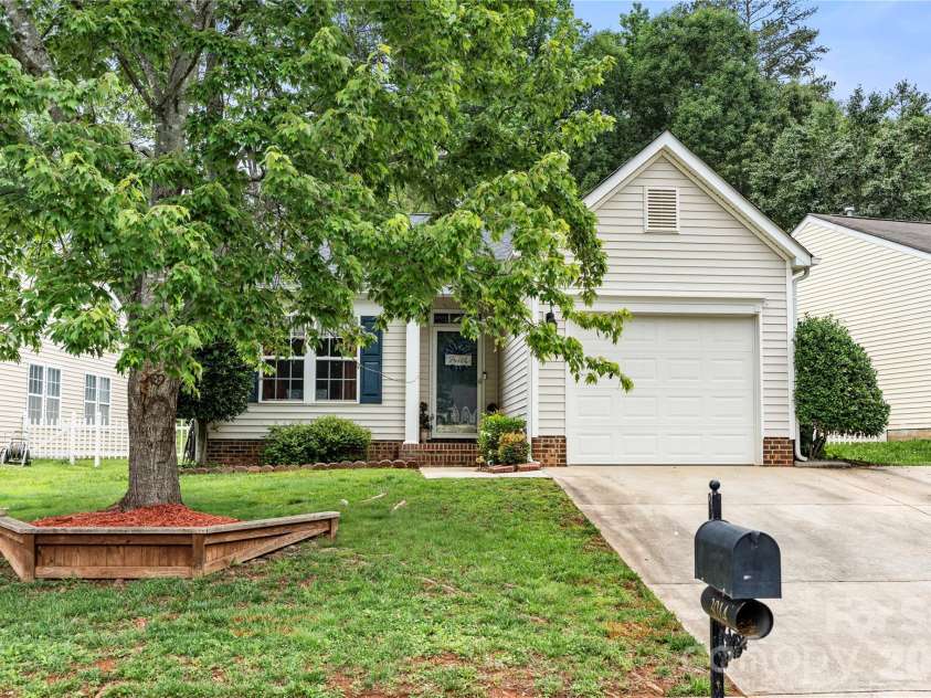 3014 Kansas City Drive, Monroe, NC 28110.  MLS# CAR4386933, YatesRealty ID 27182. 