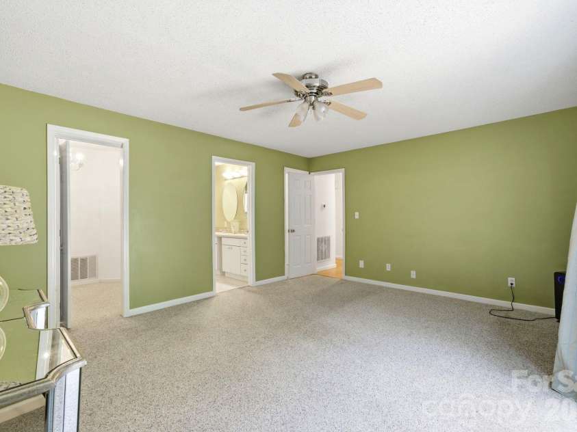 9143 Sadlers Ridge Road, Fort Mill, SC 29707.  MLS# CAR4388651, YatesRealty ID 27183. 