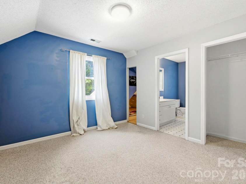 9143 Sadlers Ridge Road, Fort Mill, SC 29707.  MLS# CAR4388651, YatesRealty ID 27183. 