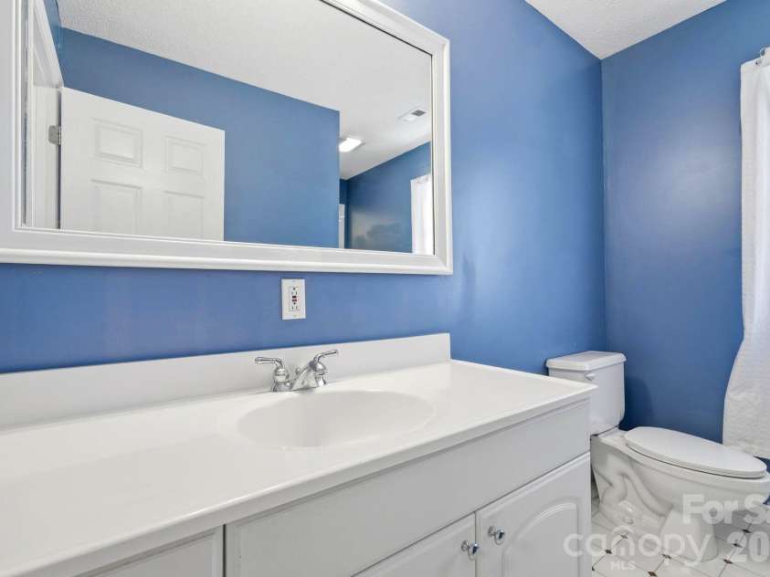 9143 Sadlers Ridge Road, Fort Mill, SC 29707.  MLS# CAR4388651, YatesRealty ID 27183. 