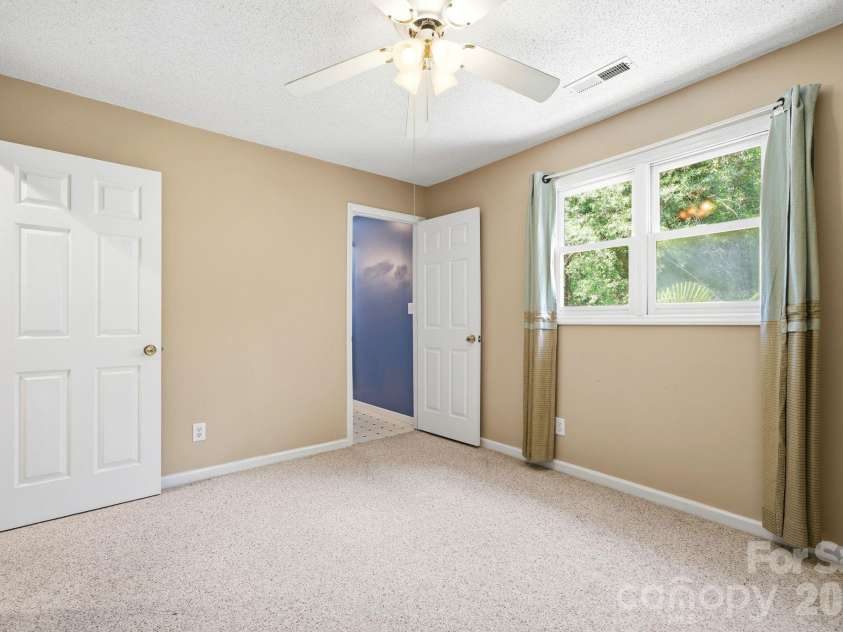 9143 Sadlers Ridge Road, Fort Mill, SC 29707.  MLS# CAR4388651, YatesRealty ID 27183. 