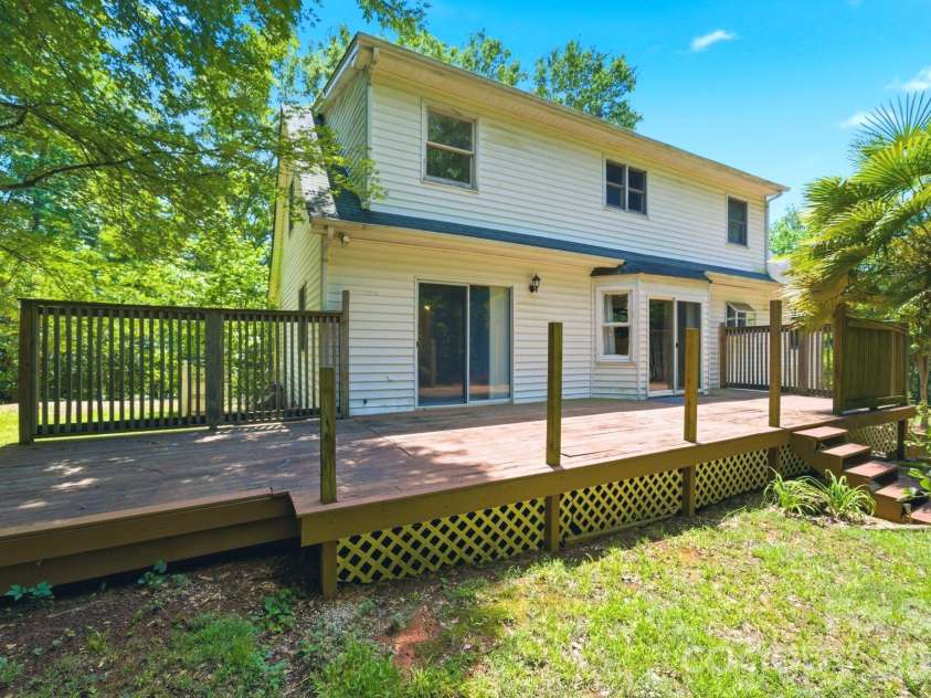 9143 Sadlers Ridge Road, Fort Mill, SC 29707.  MLS# CAR4388651, YatesRealty ID 27183. 