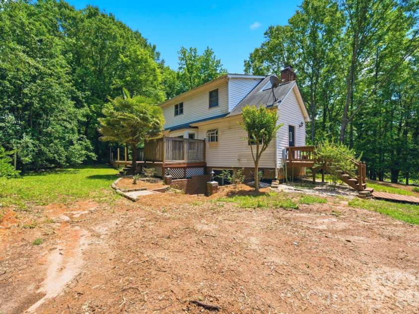 9143 Sadlers Ridge Road, Fort Mill, SC 29707.  MLS# CAR4388651, YatesRealty ID 27183. 