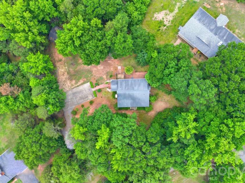 9143 Sadlers Ridge Road, Fort Mill, SC 29707.  MLS# CAR4388651, YatesRealty ID 27183. 