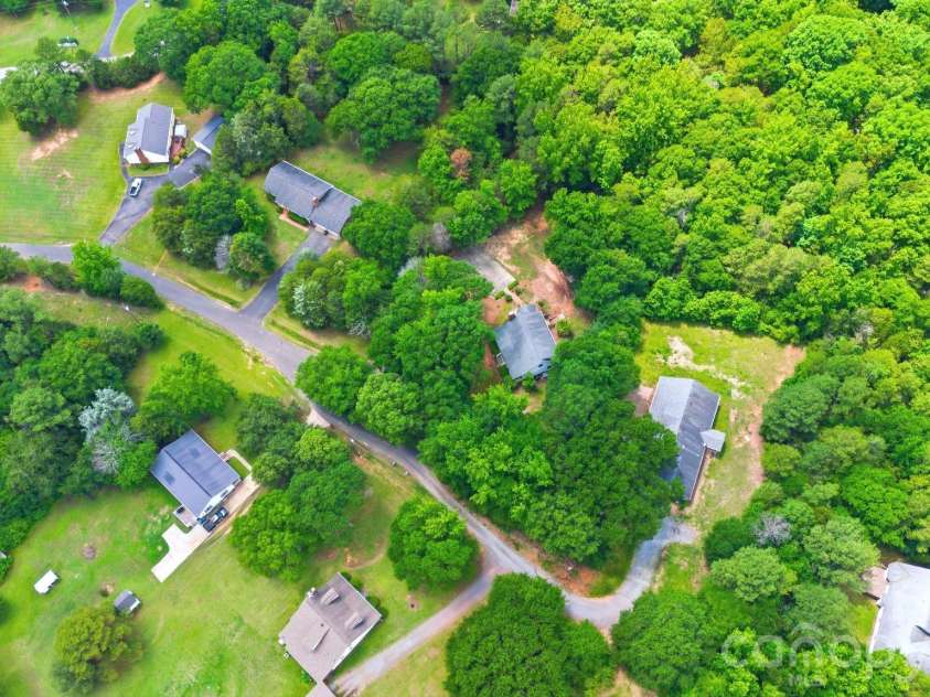 9143 Sadlers Ridge Road, Fort Mill, SC 29707.  MLS# CAR4388651, YatesRealty ID 27183. 
