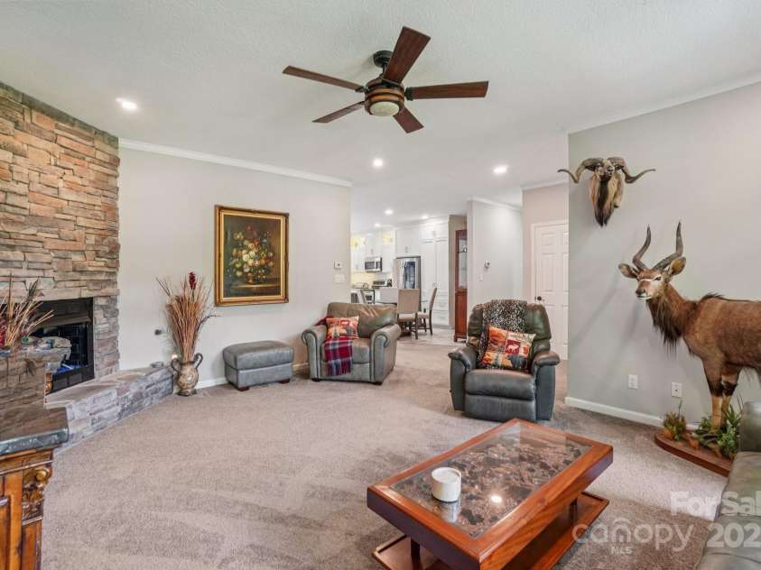 7 Higel Lane, Maggie Valley, NC 28751.  MLS# CAR4280998, YatesRealty ID 27185. 