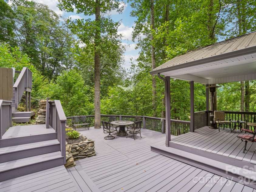 7 Higel Lane, Maggie Valley, NC 28751.  MLS# CAR4280998, YatesRealty ID 27185. 