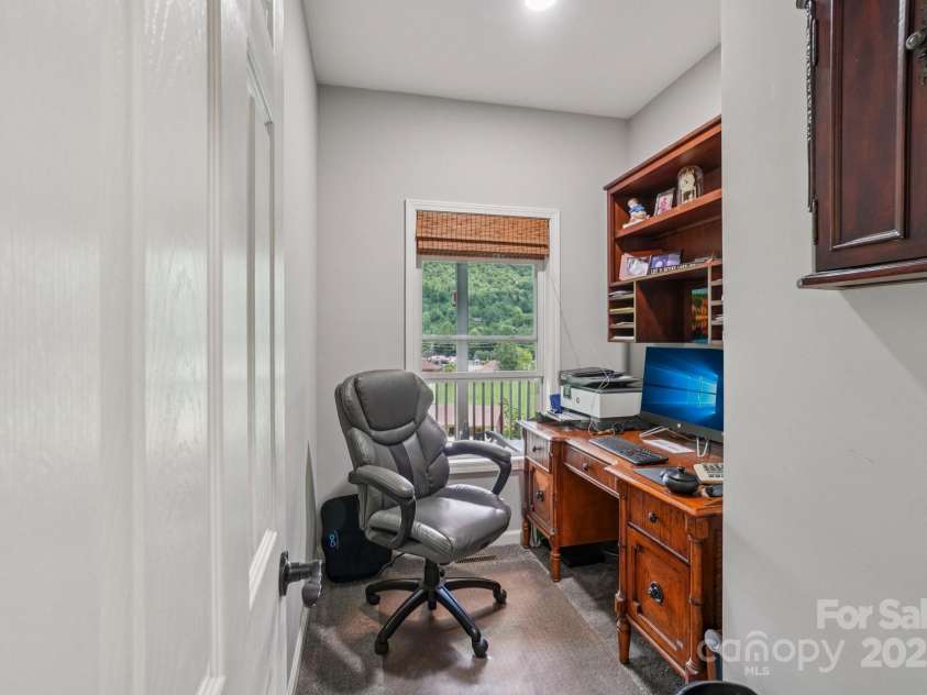 7 Higel Lane, Maggie Valley, NC 28751.  MLS# CAR4280998, YatesRealty ID 27185. 