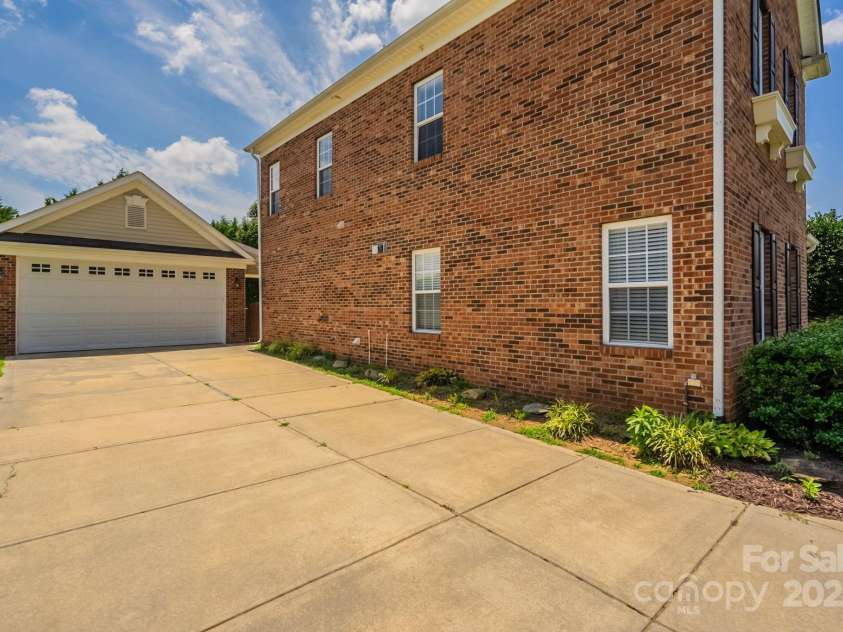 5013 Clover Hill Road, Indian Trail, NC 28079.  MLS# CAR4278725, YatesRealty ID 27186. 