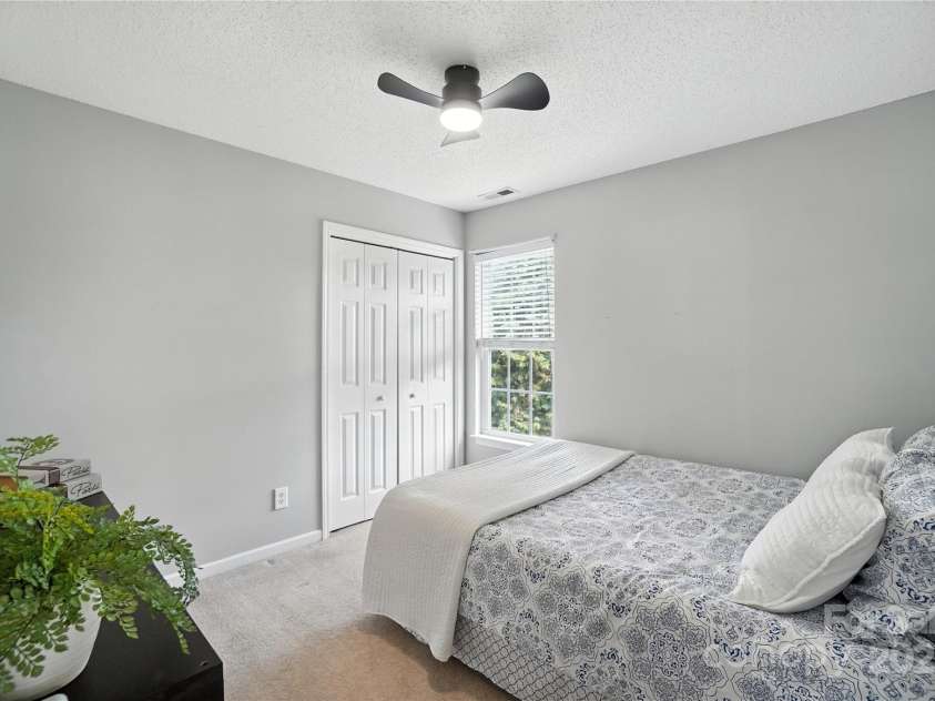 2105 Pinnacle View Drive, Kings Mountain, NC 28086.  MLS# CAR4281472, YatesRealty ID 27188. 