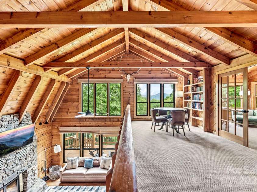 1933 Laurel Ridge Road, Maggie Valley, NC 28751.  MLS# CAR4281523, YatesRealty ID 27189. 