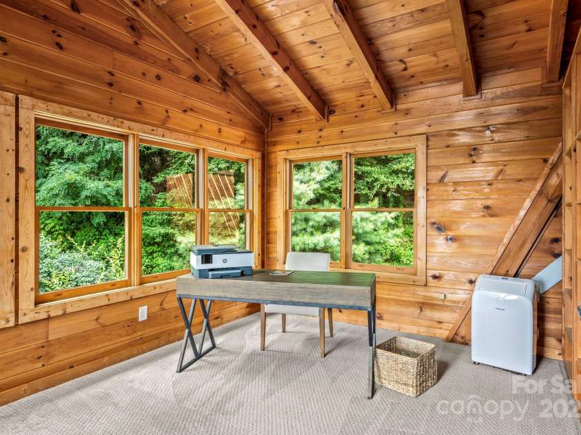 1933 Laurel Ridge Road, Maggie Valley, NC 28751.  MLS# CAR4281523, YatesRealty ID 27189. 