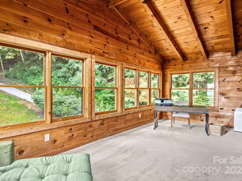 1933 Laurel Ridge Road, Maggie Valley, NC 28751.  MLS# CAR4281523, YatesRealty ID 27189. 