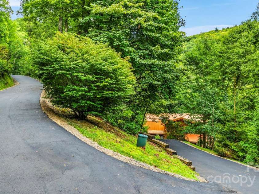 1933 Laurel Ridge Road, Maggie Valley, NC 28751.  MLS# CAR4281523, YatesRealty ID 27189. Easy access!