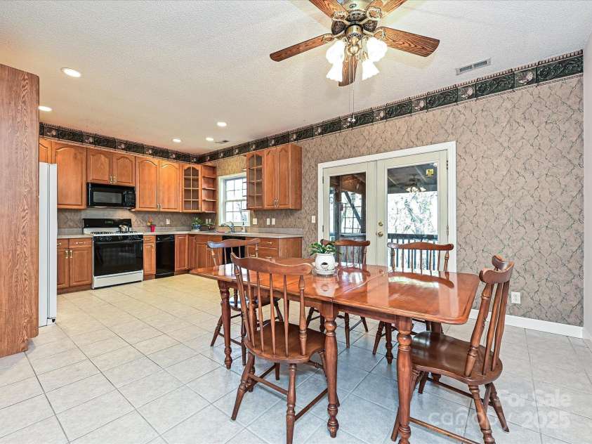 25040 Timberlake Drive, Tega Cay, SC 29708.  MLS# CAR4203265, YatesRealty ID 2719. 