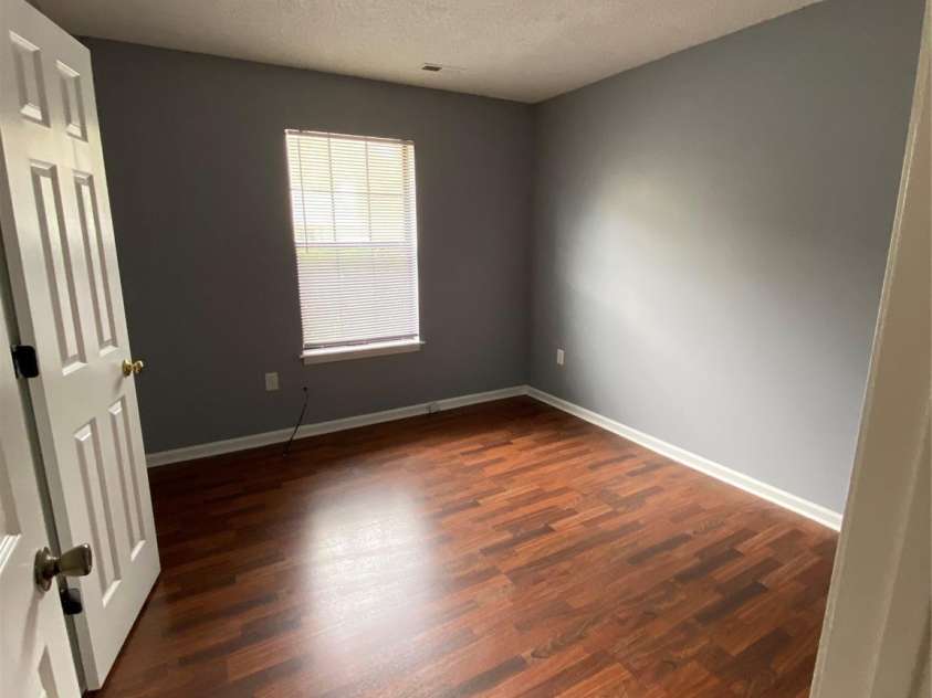 4825 Banfshire Road, Charlotte, NC 28215.  MLS# CAR4238610, YatesRealty ID 2719. 