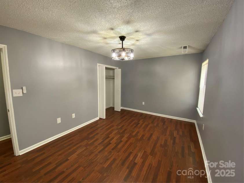 4825 Banfshire Road, Charlotte, NC 28215.  MLS# CAR4238610, YatesRealty ID 2719. 