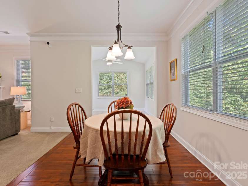 9304 Rayneridge Drive, Huntersville, NC 28078.  MLS# CAR4281319, YatesRealty ID 27190. 