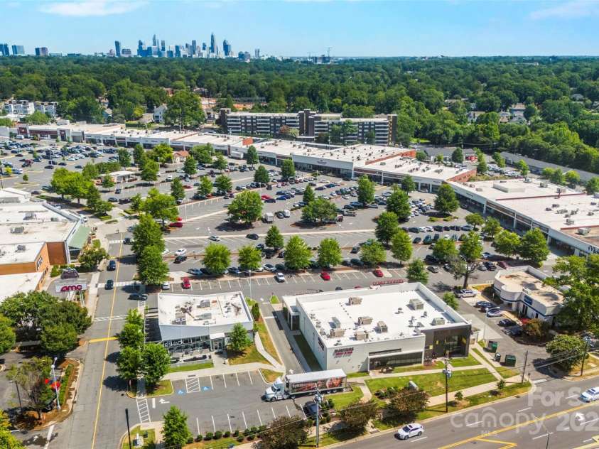 1126 Woodlawn Road, Charlotte, NC 28209.  MLS# CAR4281650, YatesRealty ID 27192. 0.5 mile to Park Road Shopping Center.