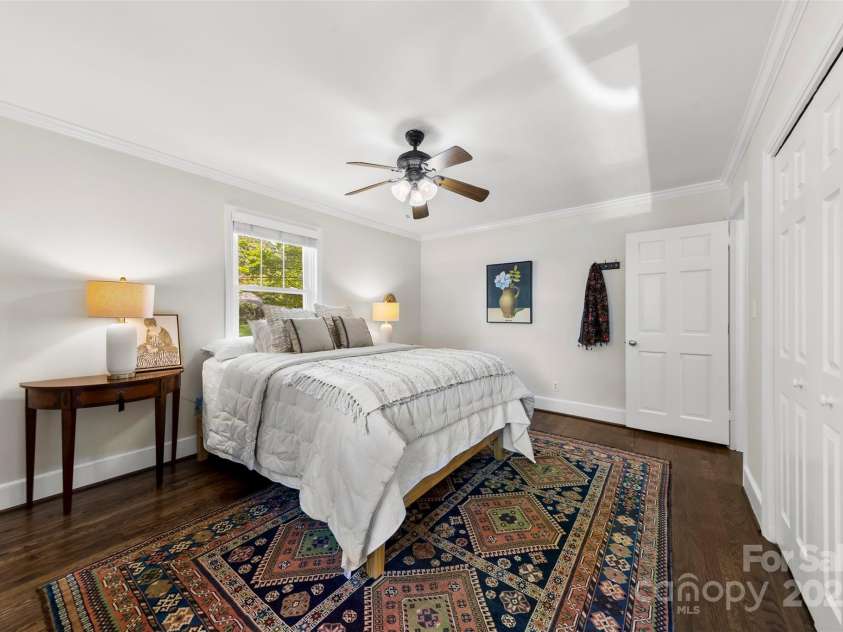 1126 Woodlawn Road, Charlotte, NC 28209.  MLS# CAR4281650, YatesRealty ID 27192. Primary Bedroom.