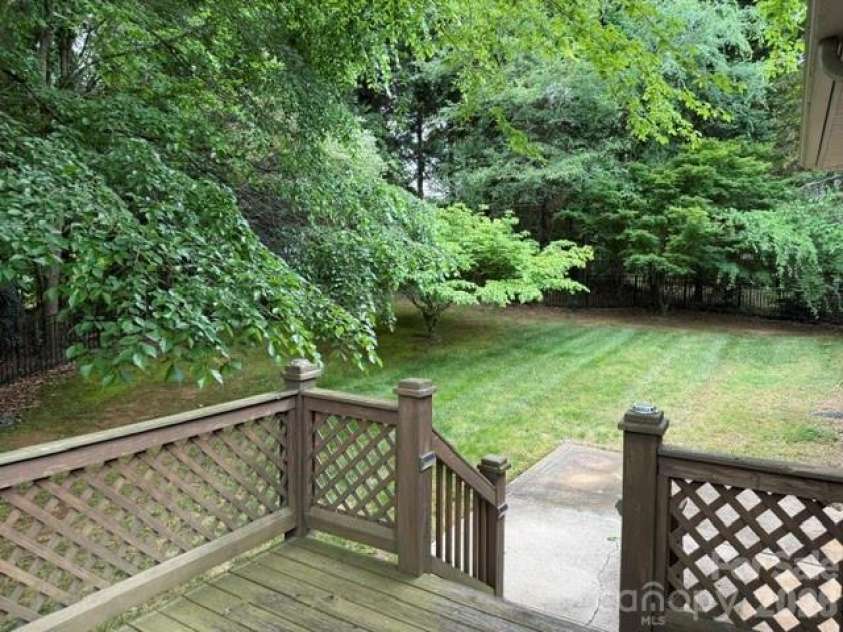 5911 Sugarcane Court, Mint Hill, NC 28227.  MLS# CAR4388532, YatesRealty ID 27194. 