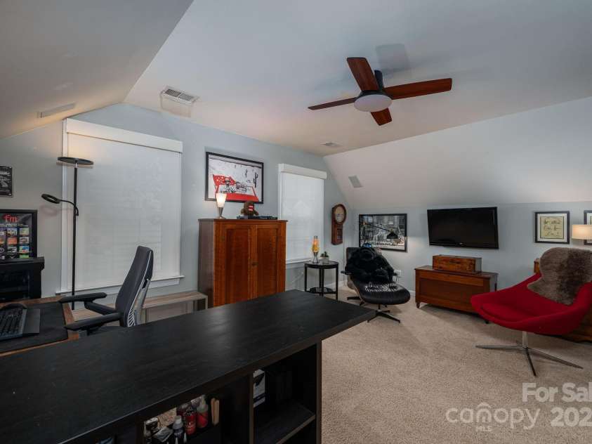 203 Laurel Glen Drive, Mooresville, NC 28115.  MLS# CAR4282155, YatesRealty ID 27195. 