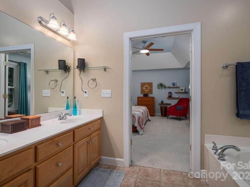 203 Laurel Glen Drive, Mooresville, NC 28115.  MLS# CAR4282155, YatesRealty ID 27195. 