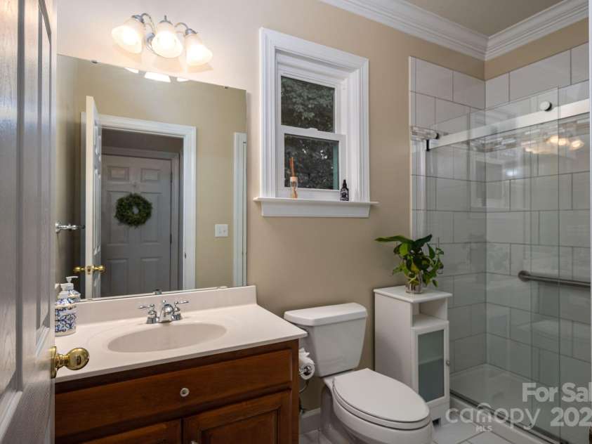203 Laurel Glen Drive, Mooresville, NC 28115.  MLS# CAR4282155, YatesRealty ID 27195. 