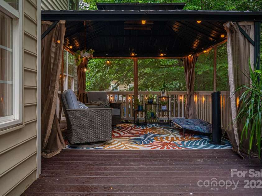 203 Laurel Glen Drive, Mooresville, NC 28115.  MLS# CAR4282155, YatesRealty ID 27195. 