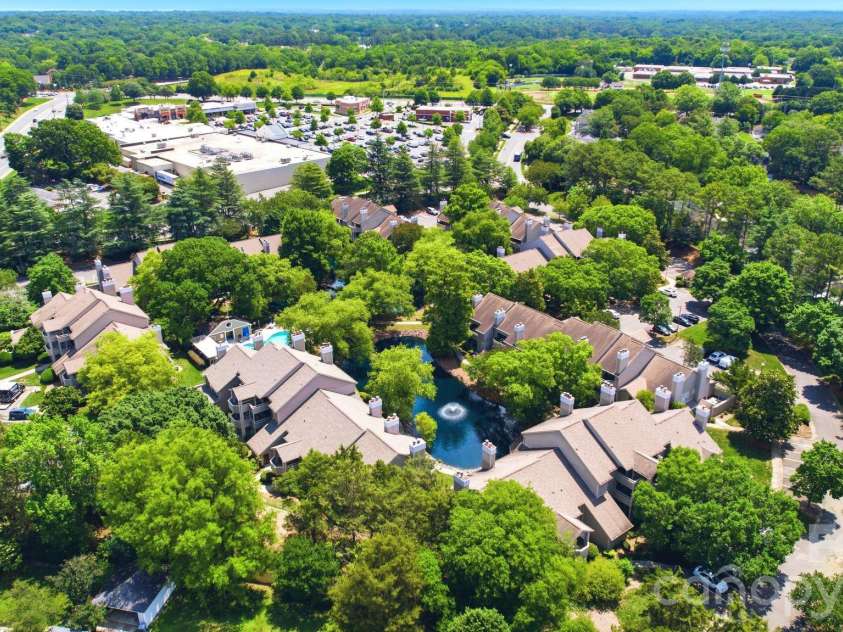 2500 #A Stradbrook Drive, Charlotte, NC 28210.  MLS# CAR4387981, YatesRealty ID 27195. 