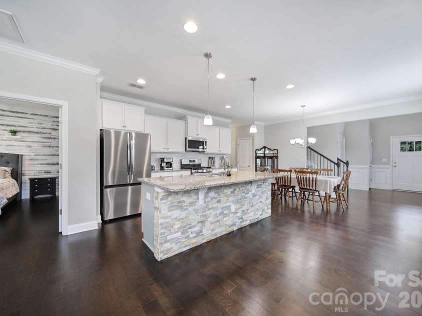 1305 Rainier Drive, Fort Mill, SC 29708.  MLS# CAR4386941, YatesRealty ID 27196. 