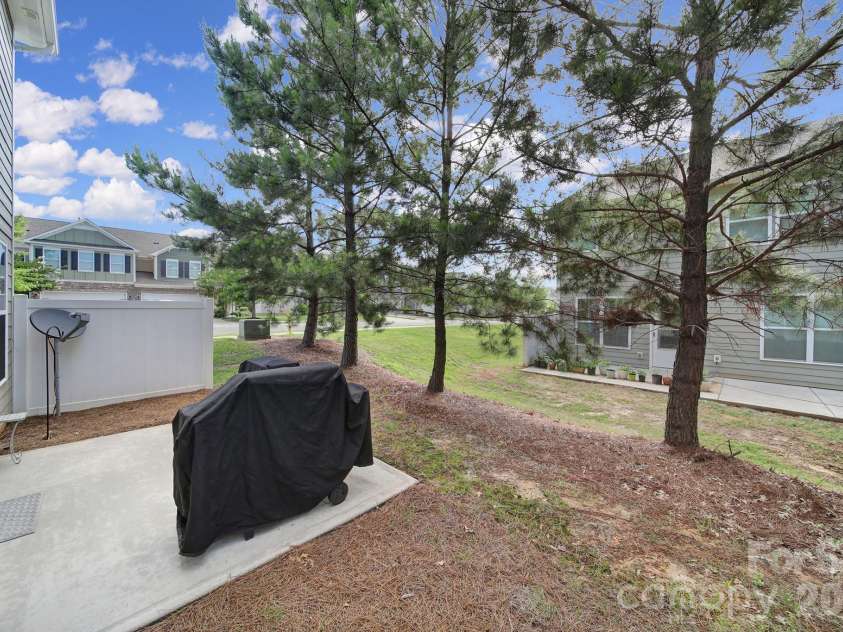 1305 Rainier Drive, Fort Mill, SC 29708.  MLS# CAR4386941, YatesRealty ID 27196. 