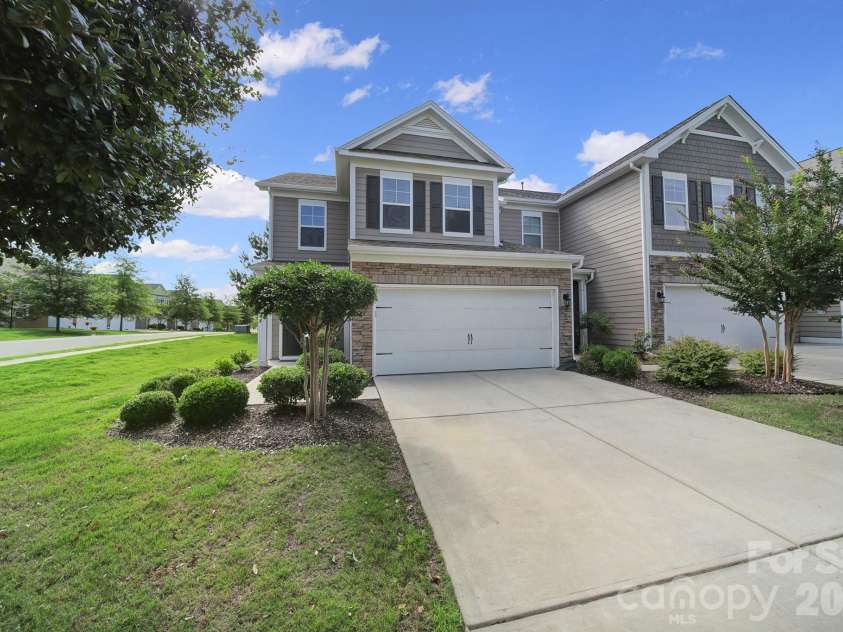 1305 Rainier Drive, Fort Mill, SC 29708.  MLS# CAR4386941, YatesRealty ID 27196. 