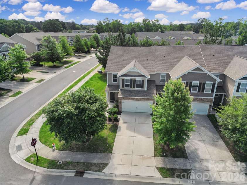 1305 Rainier Drive, Fort Mill, SC 29708.  MLS# CAR4386941, YatesRealty ID 27196. 